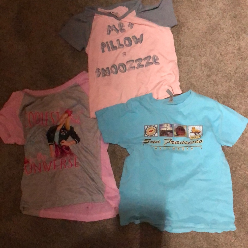 3 girls tshirts